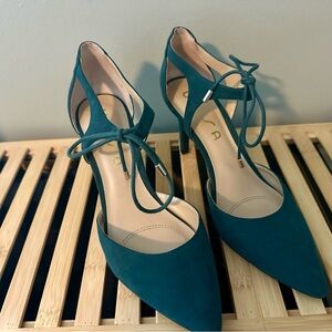 Chic Dark Green Women's Heels Size 8.5